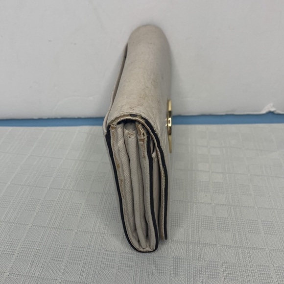 Michael Kors Fulton vanilla Flap Wallet - Picture 2 of 8